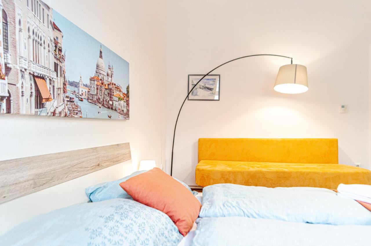 Comfy 2Br- Apartment Near Wiener Stadthalle ภายนอก รูปภาพ
